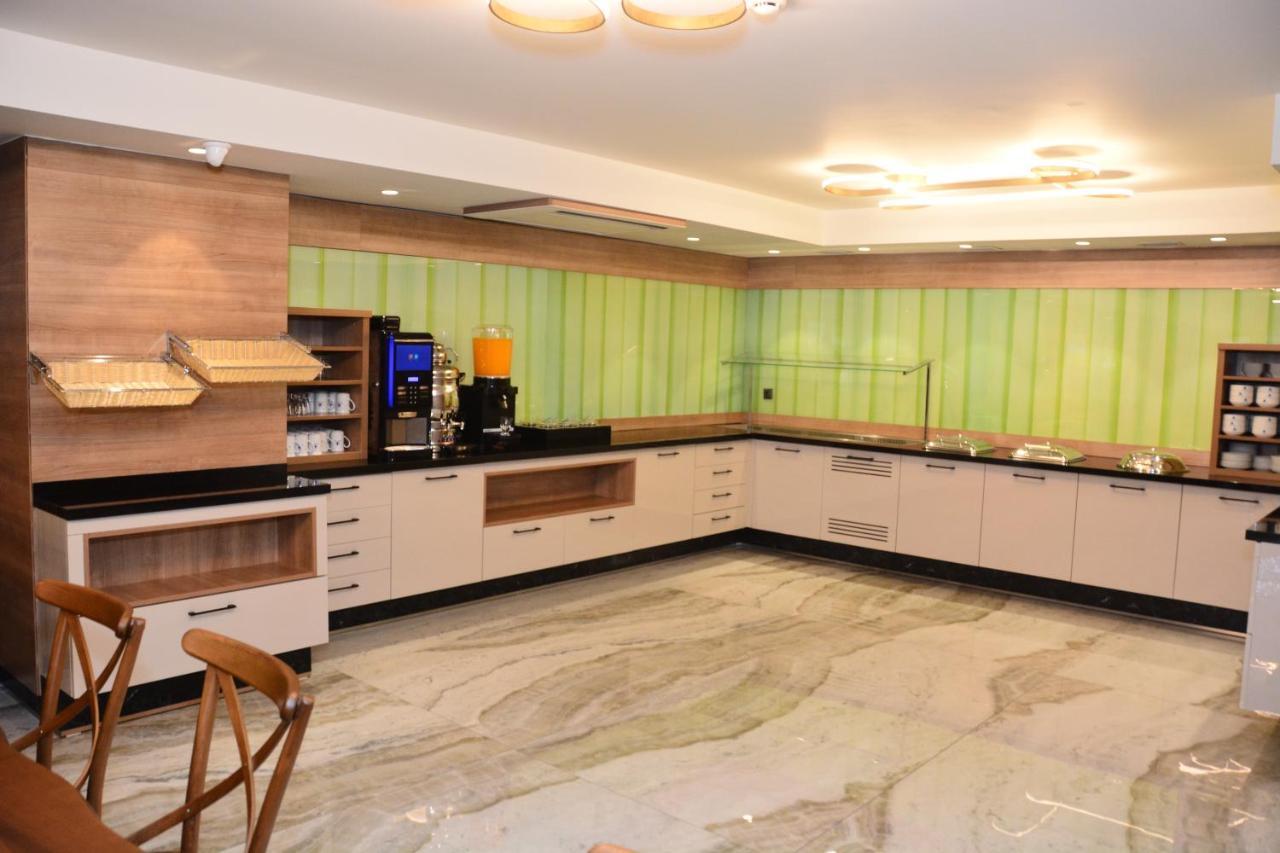 เรดาร์ โฮเต็ล Hotel อิสตันบูล ภายนอก รูปภาพ