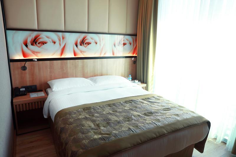 เรดาร์ โฮเต็ล Hotel อิสตันบูล ภายนอก รูปภาพ